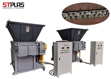 SKD11 Scrap Small Scale Plastic Shredder Machinery 200-2000kg / H Capacity